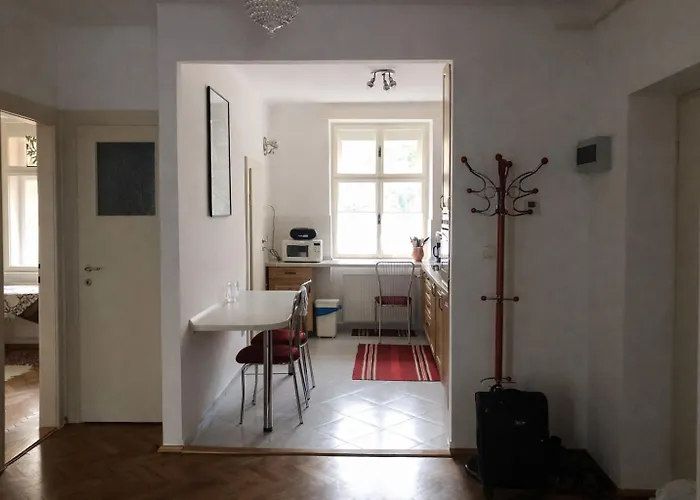 דירה Parkside Flat In The Oldtown ברטיסלאבה